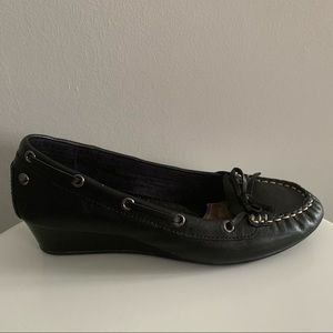 Hush Puppies - Black Leather Wedge Pump - Size 7.5M